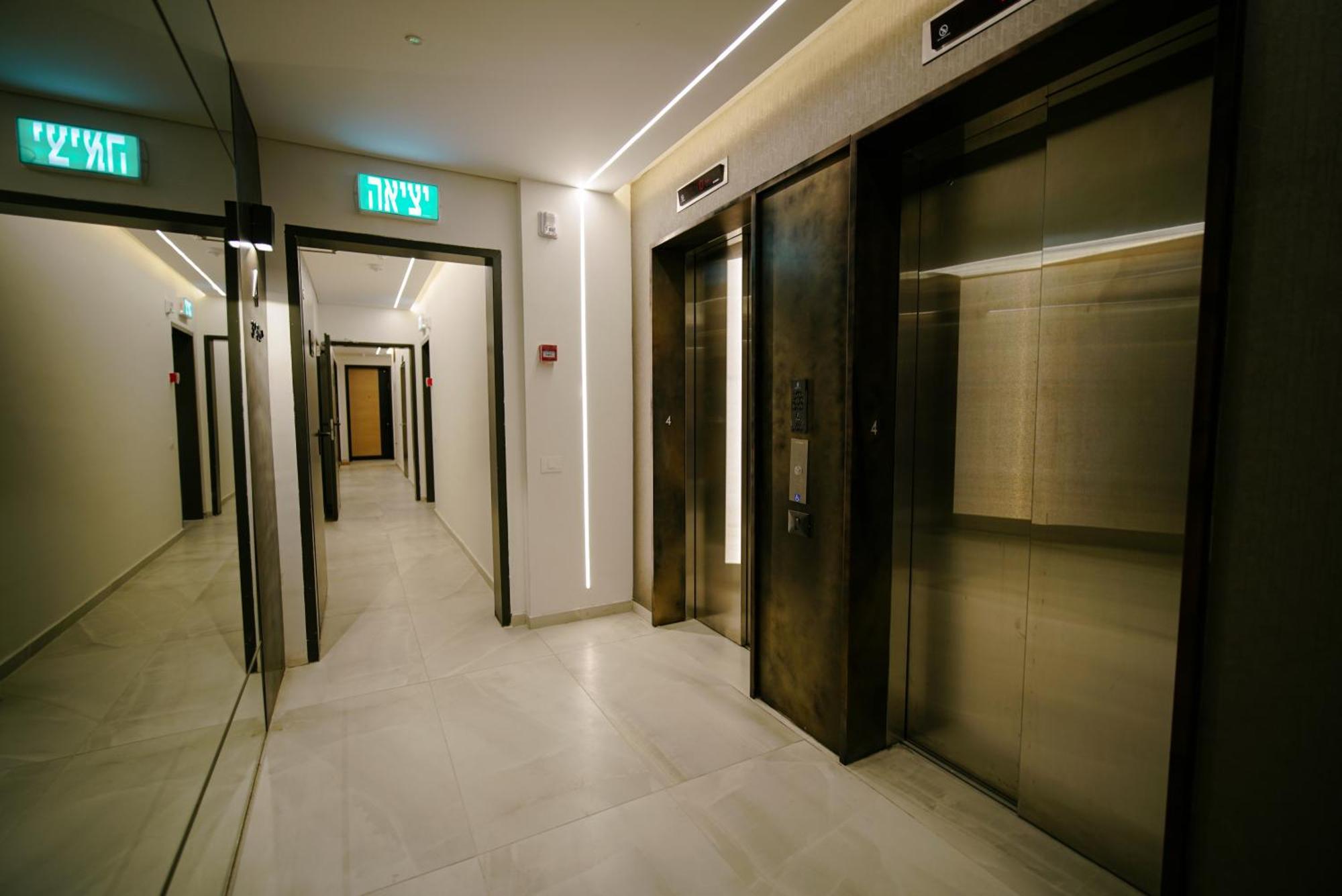 Herzl Luxury Hotel By Nimizz Tel-Aviv Extérieur photo